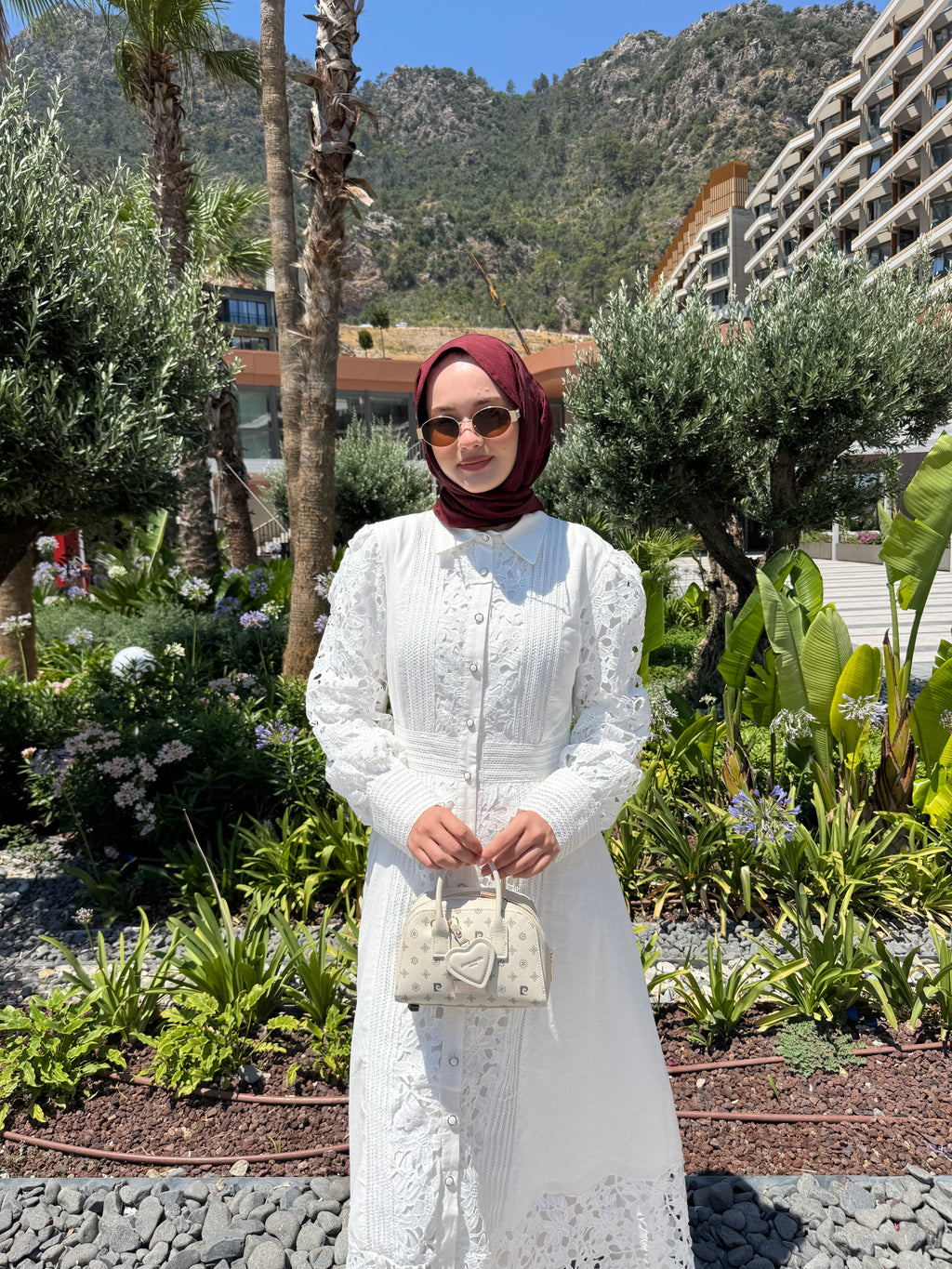 Sakura Elbise Beyaz