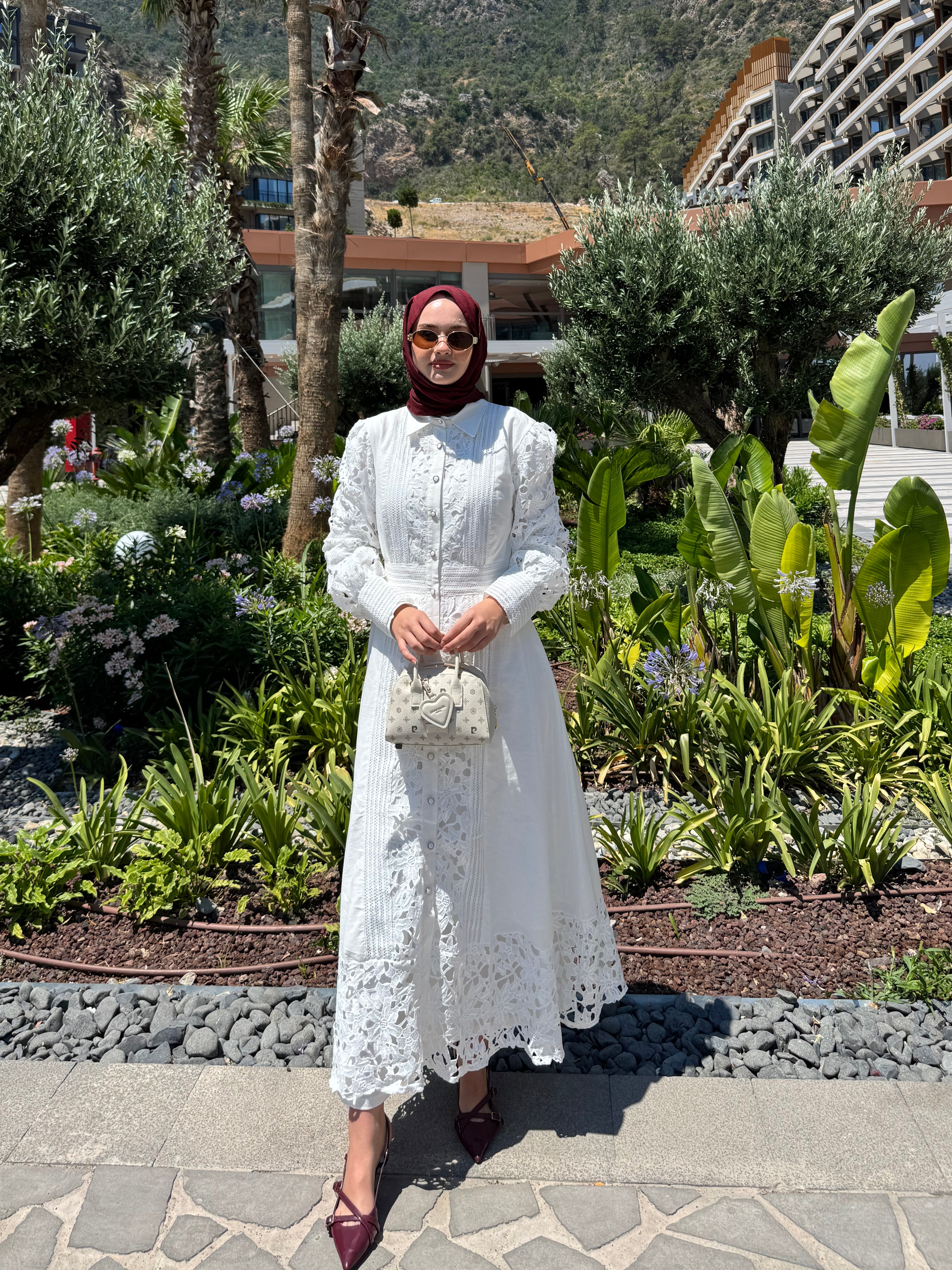 Sakura Elbise Beyaz