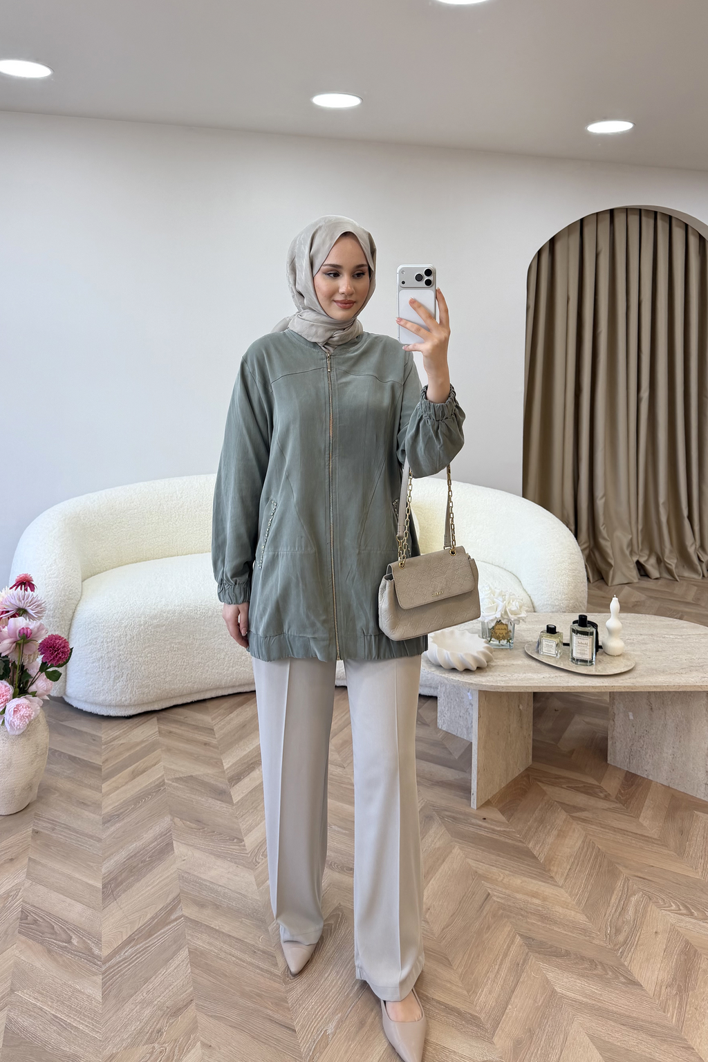 P. Taşlı Cep Kap Çağla