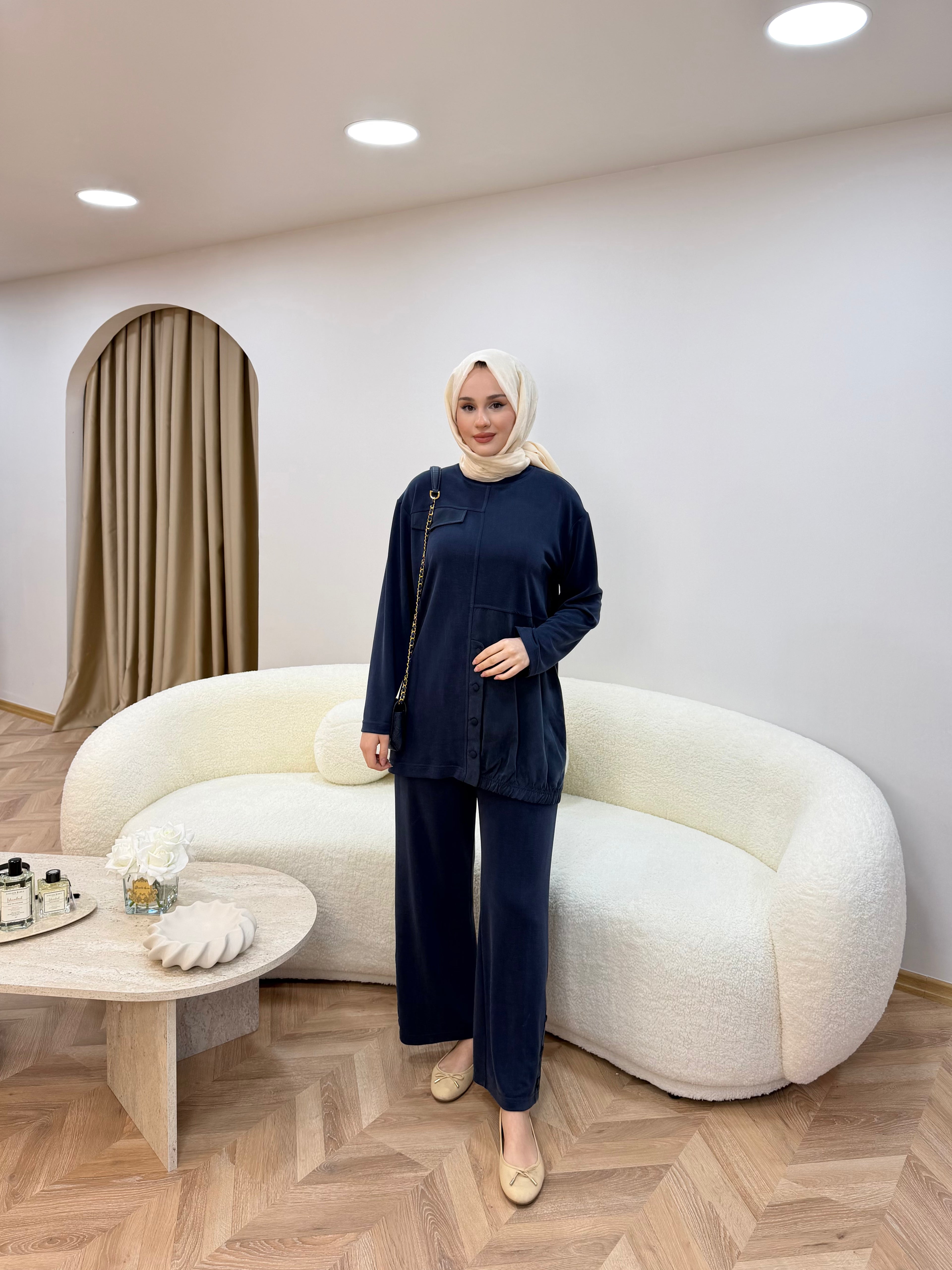 Melody Pike Takım İndigo