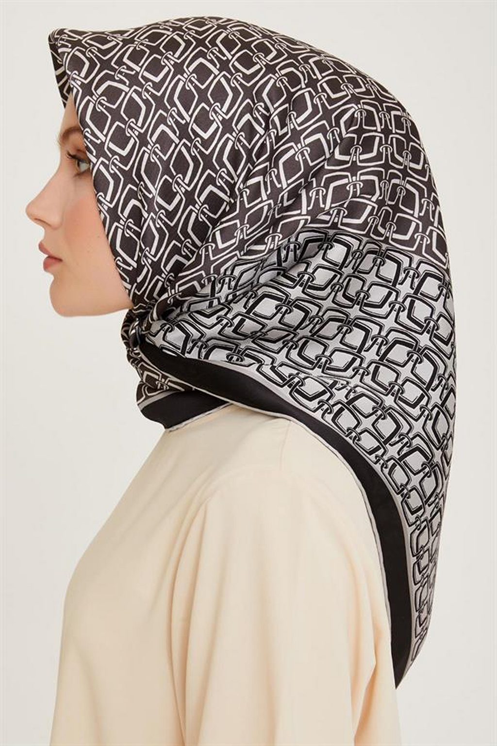 Armine 24 Winter Silk Scarf-12 Black