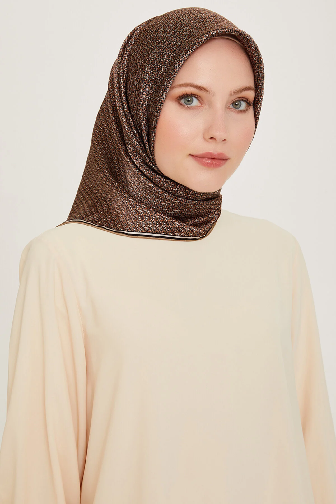Armine 24 Kış İpek Eşarp-15 Gri