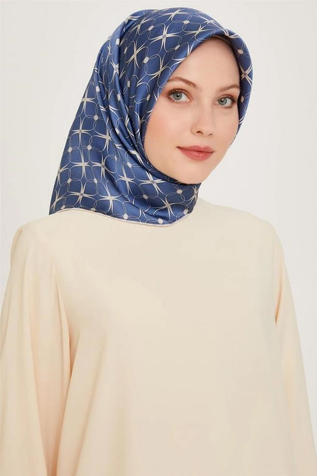 Armine 24 Kış İpek Eşarp-17 Lacivert