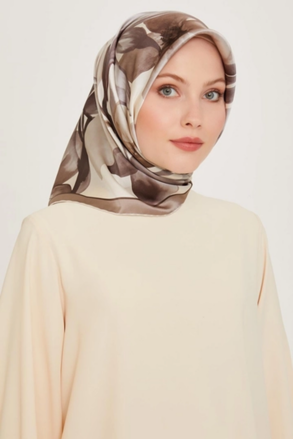 Armine 24 Kış İpek Eşarp-17 Taş Rengi