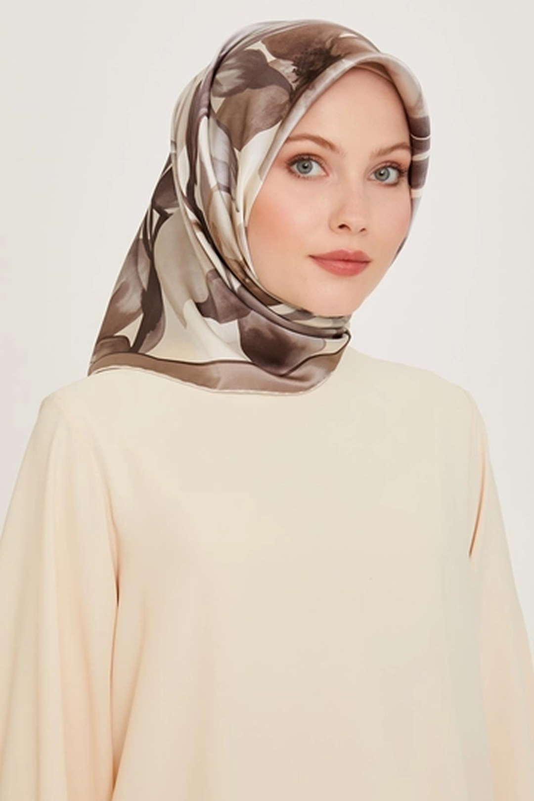 Armine 24 Kış İpek Eşarp-17 Taş Rengi
