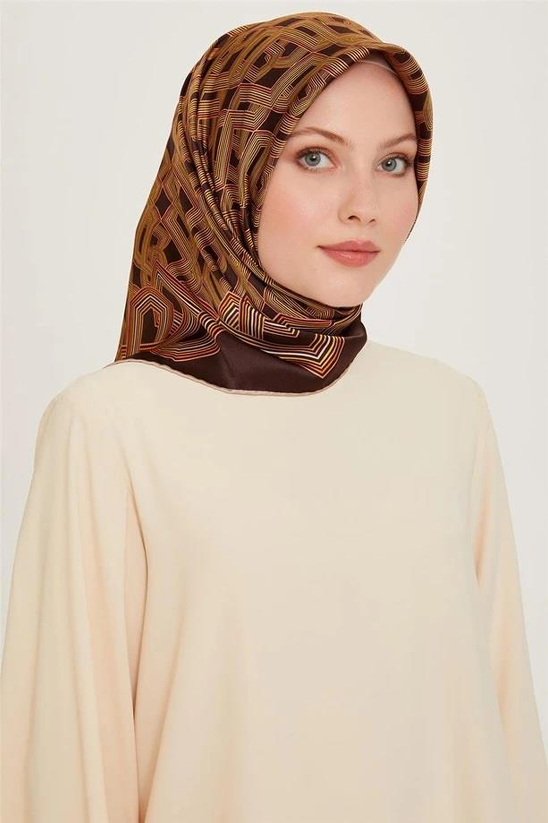 Armine 24 Kış İpek Eşarp-23 Acı Kahve