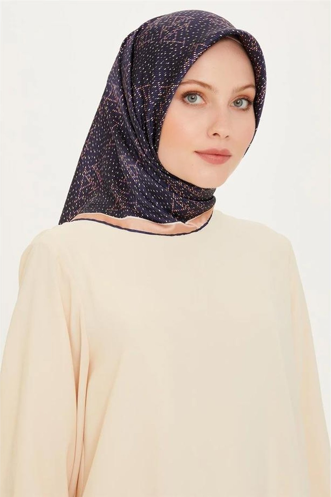 Armine 24 Kış İpek Eşarp-3 İndigo