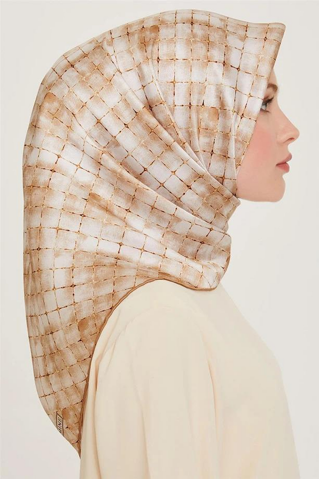 Armine 24 Kış İpek Eşarp-34 Taş Rengi