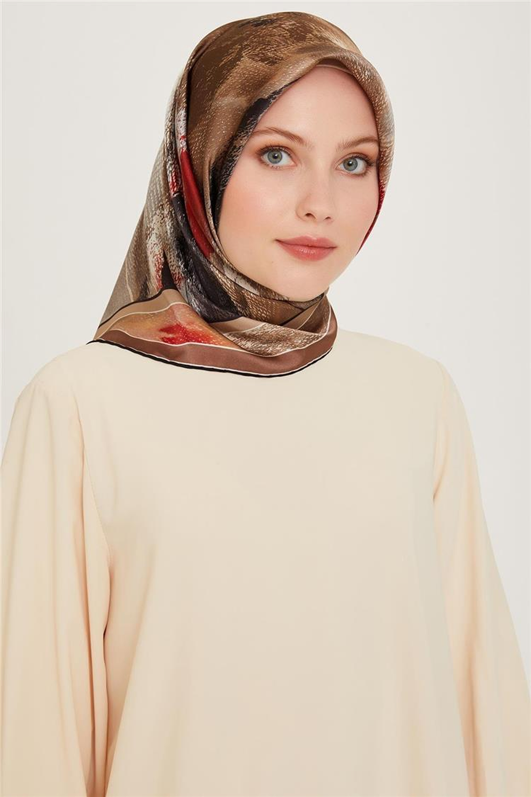 Armine 24 Kış İpek Eşarp-7 Kırmızı