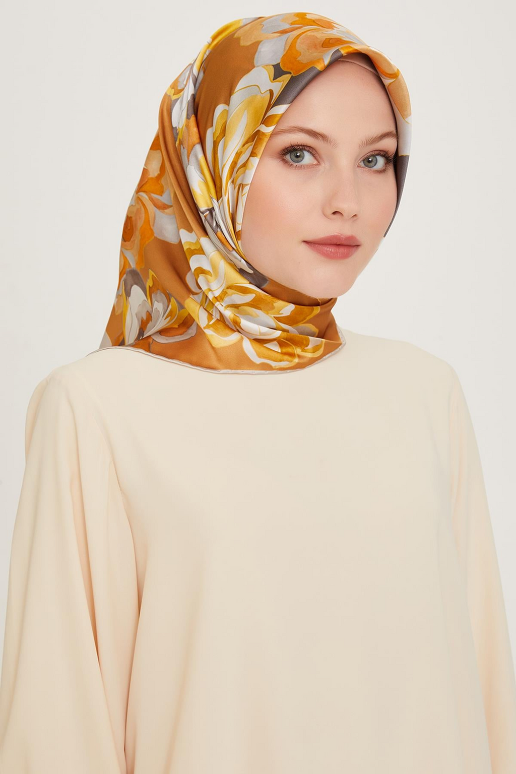 Armine 24 Winter Silk Scarf-8 Gold