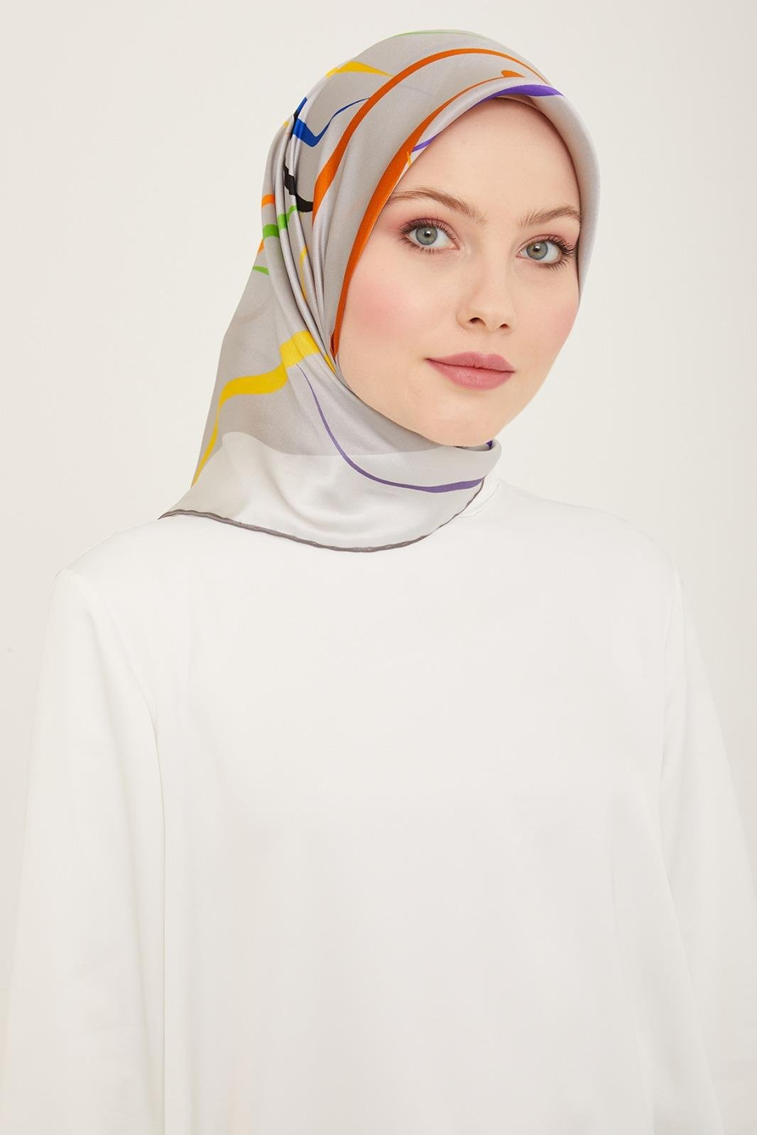 Armine 24yaz İpek Eşarp-1 Gri
