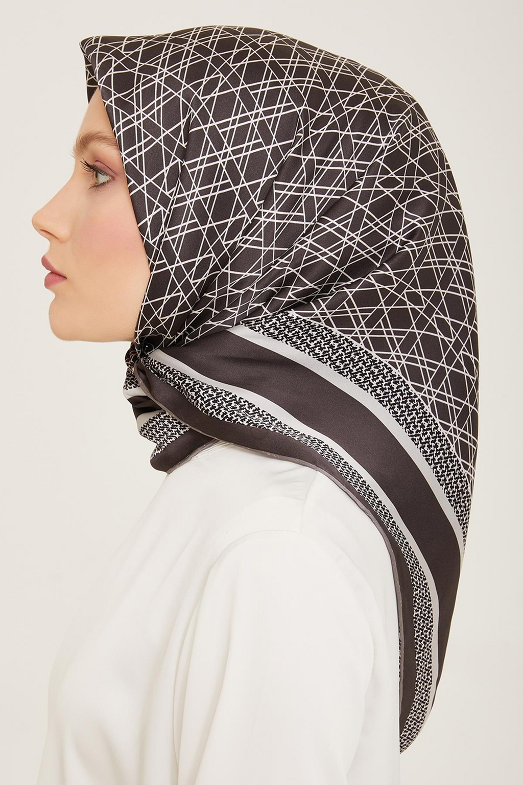 Armine 24yaz İpek Eşarp-2 Gri