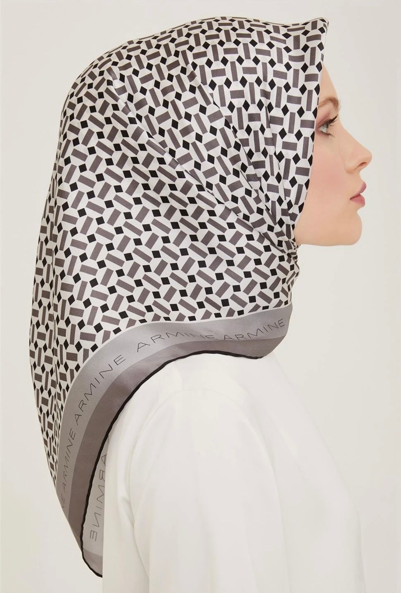 Armine 24yaz İpek Eşarp-20 Gri