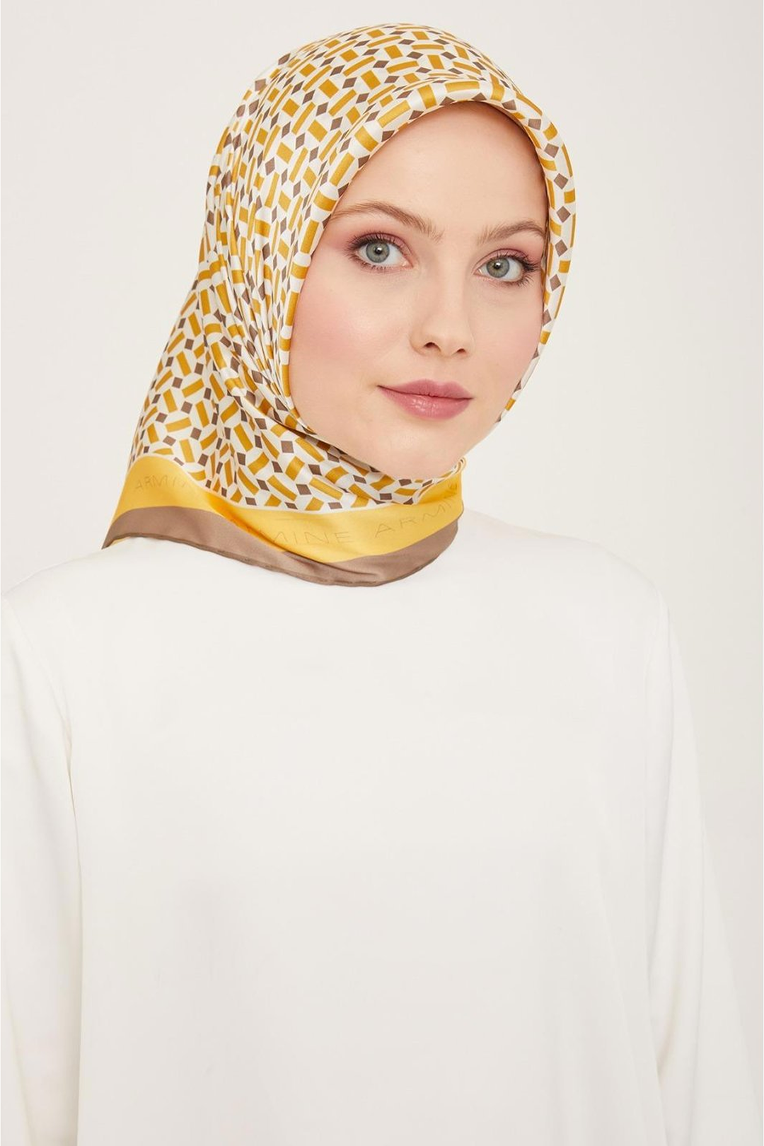 Armine 24yaz İpek Eşarp-20 Sarı