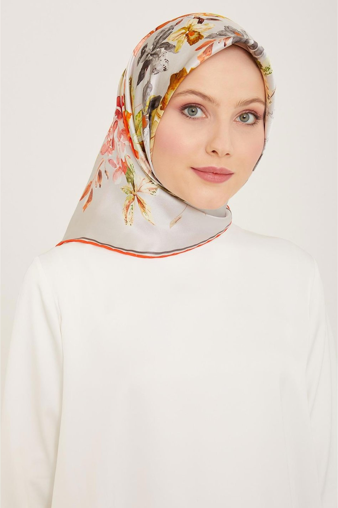 Armine 24yaz İpek Eşarp-33 Gri