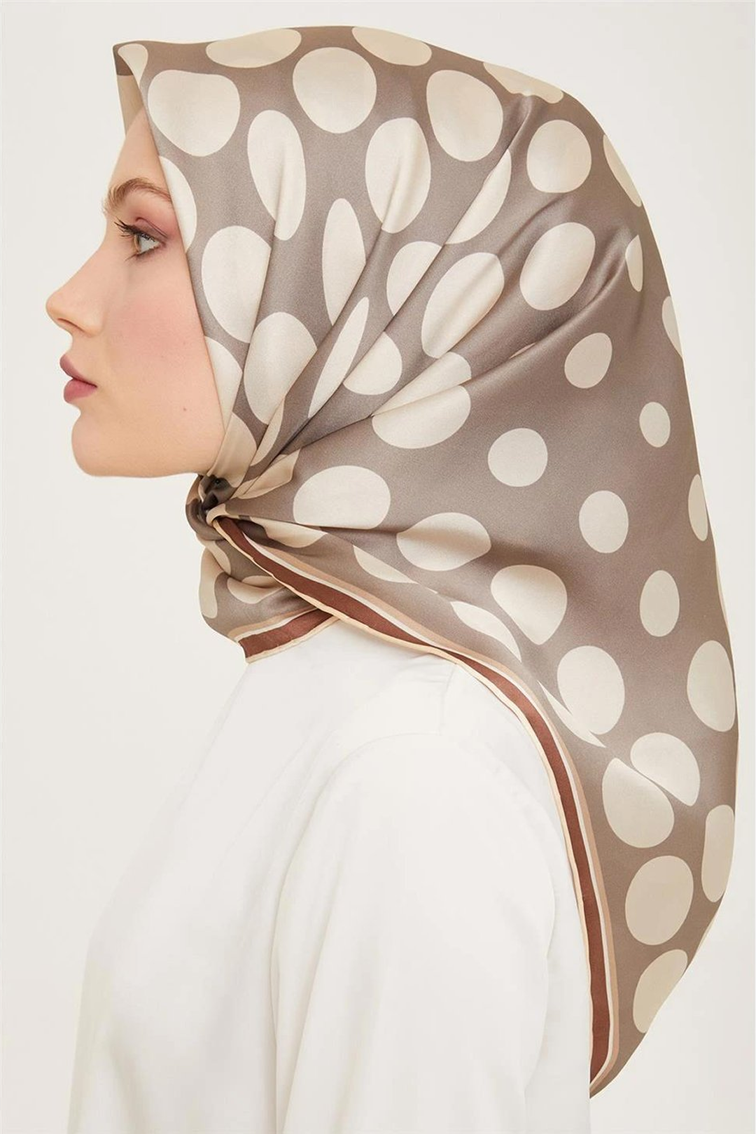 Armine 24yaz İpek Eşarp-39 Vizon