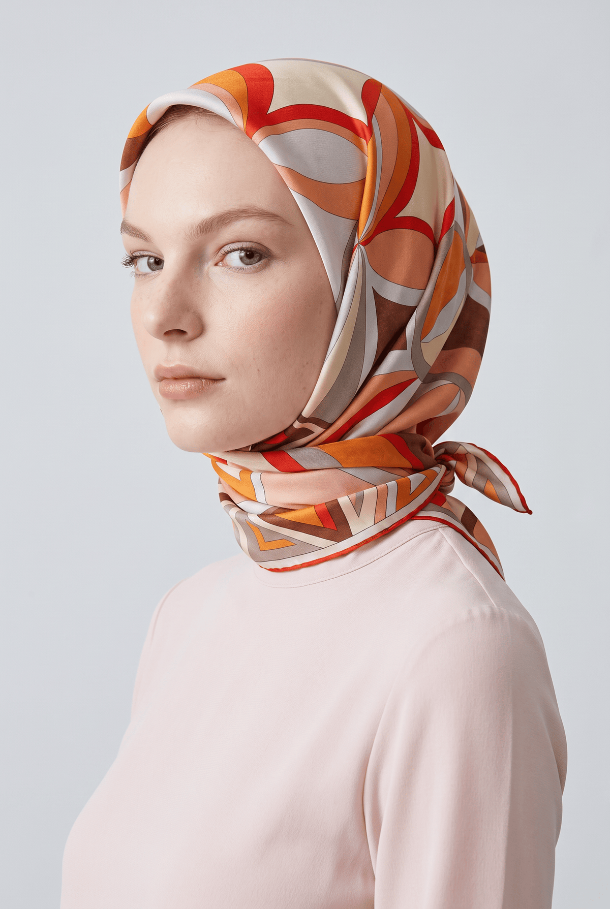 Armine 25 Yaz 9336 Saf İpek Twill Eşarp Vizon