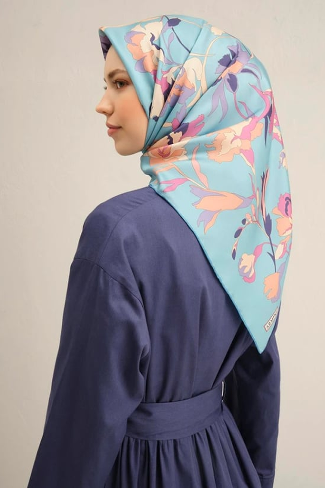 Armine 25 Yaz 9342 Saf İpek Twill Eşarp Mavi