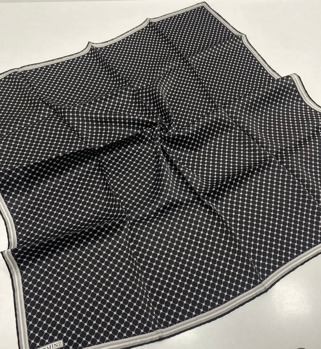 Armine 25 Yaz İpek Eşarp-1 Siyah