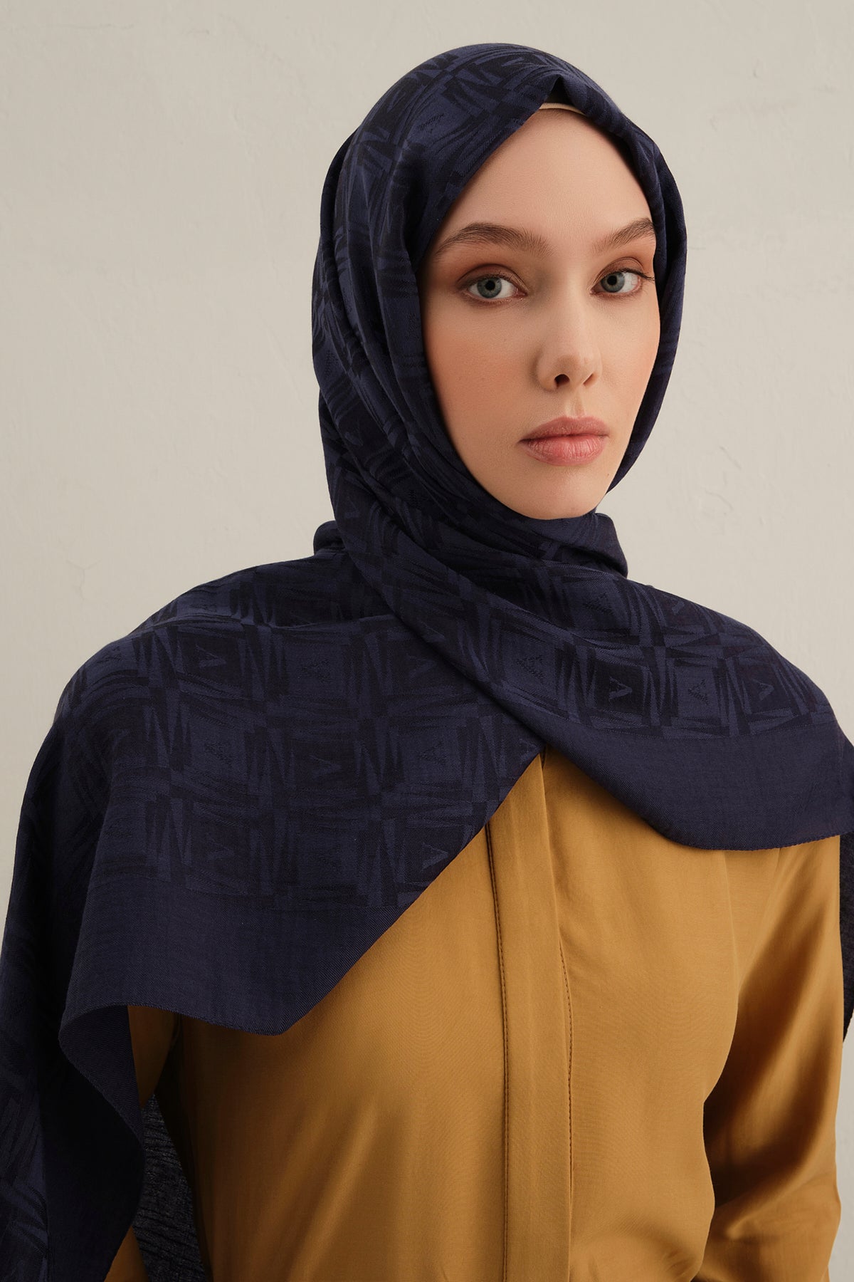 Armine 25kış Lyocell Şal-6 Lacivert