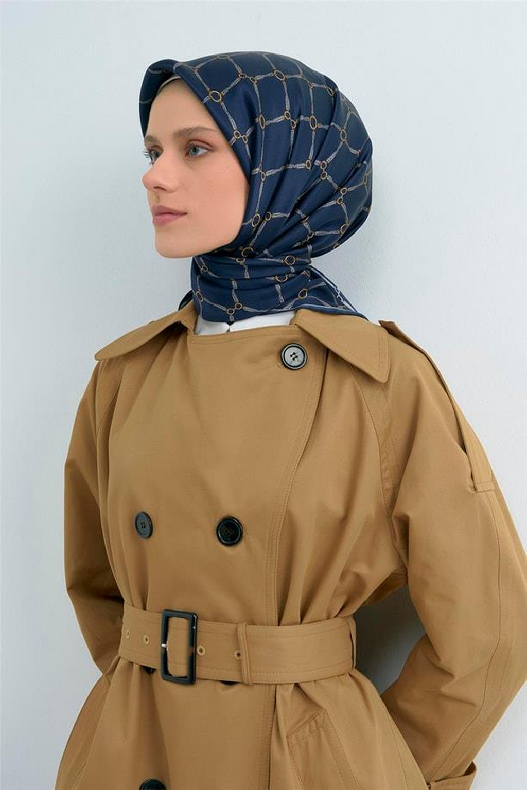 Armine 26 Yaz 9538 Saf İpek Twill Eşarp Lacivert