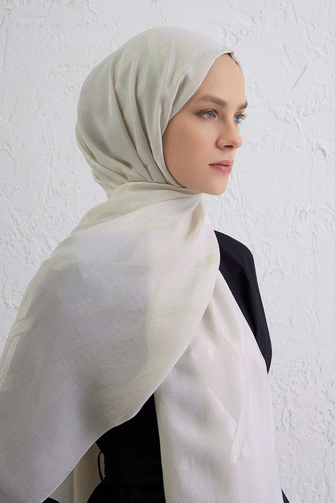 Armine 26yaz  Lyocell Şal-1 Krem