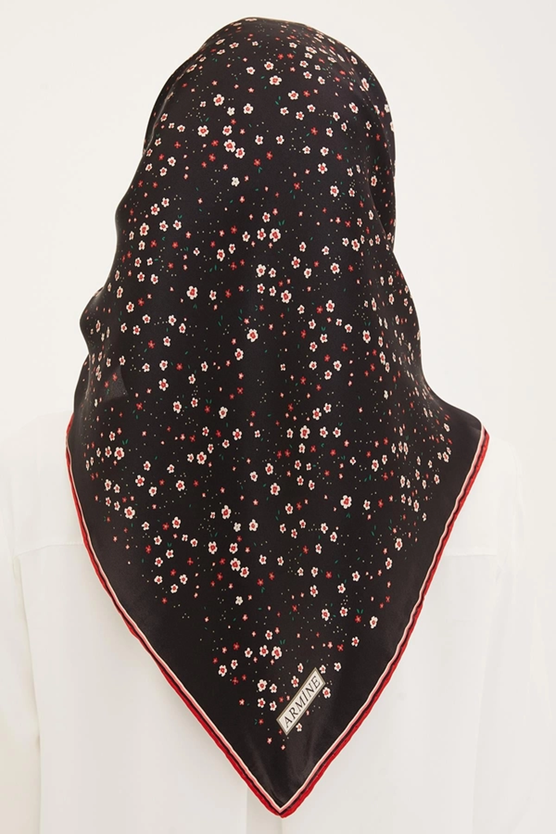 Armine Nostalji Sura İpek Eşarp 25k8900 Siyah