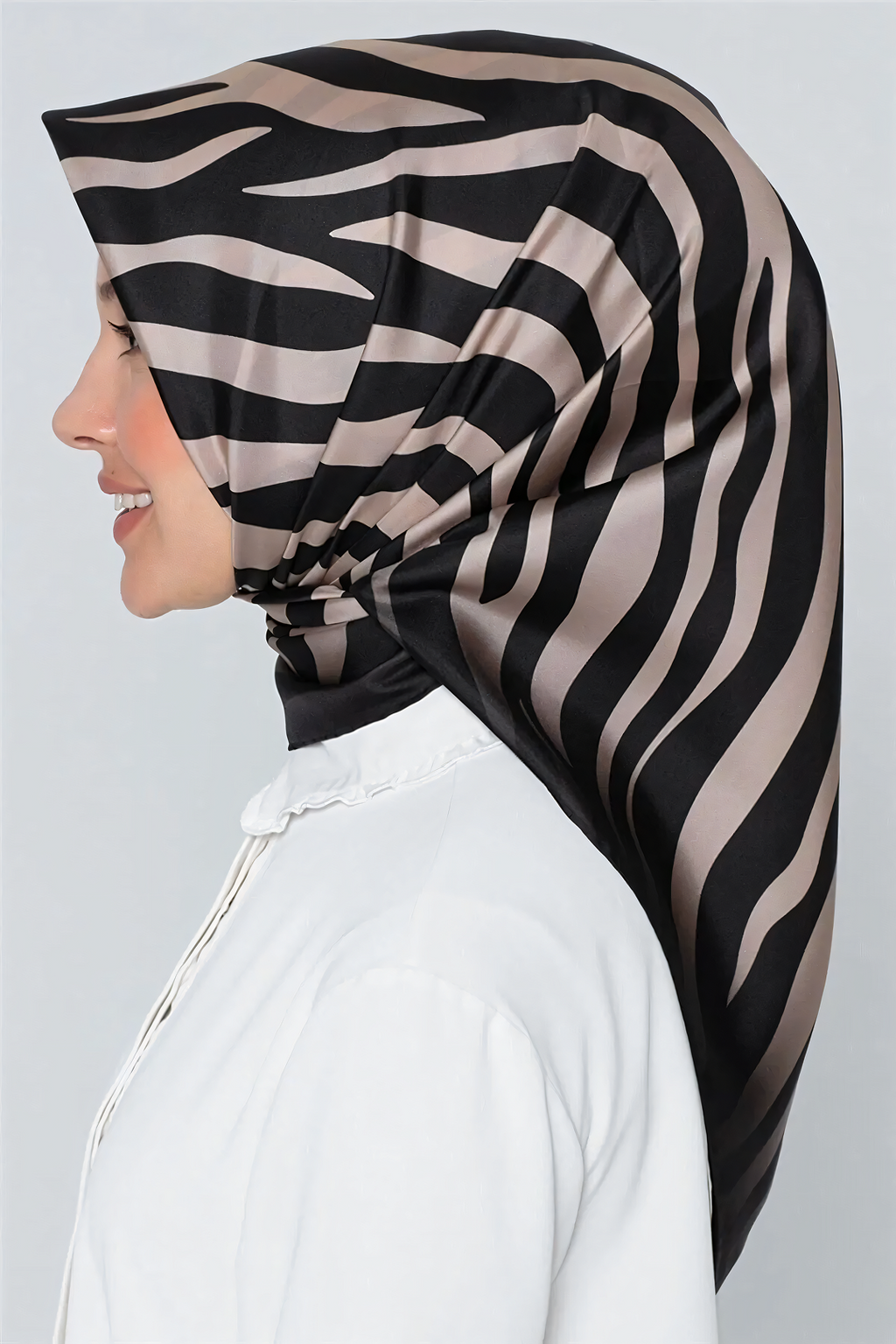 Armine 25winter Zebra Scarf Mink