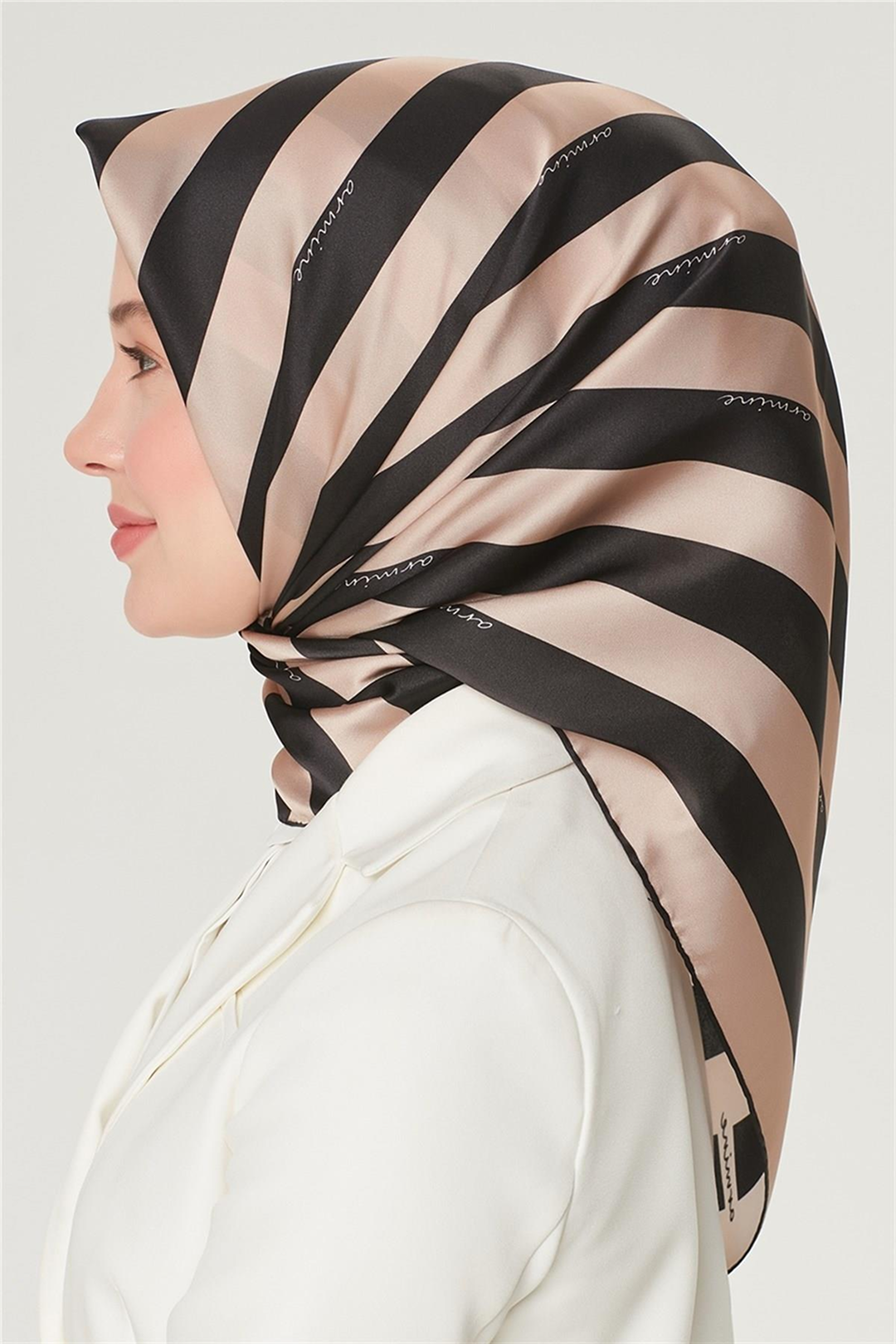 Armine Nostalji Twil Saf İpek Eşarp 25k8504 Siyah