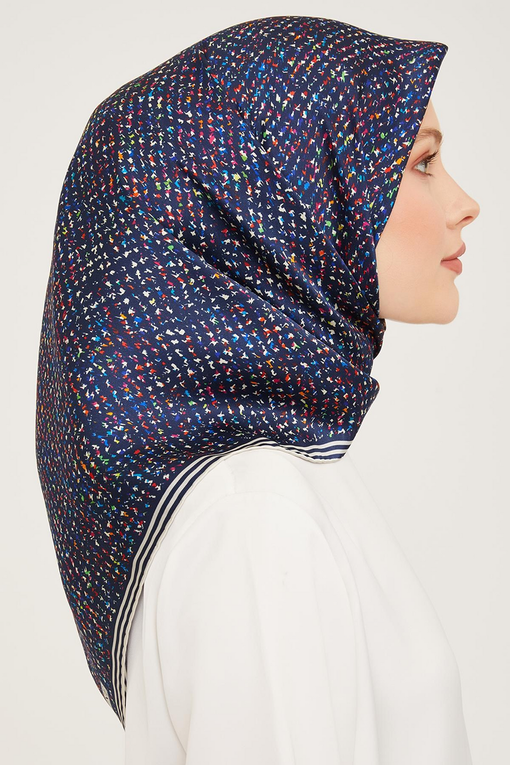 Armine Nostalji Twil Saf İpek Eşarp 25k9013 Lacivert