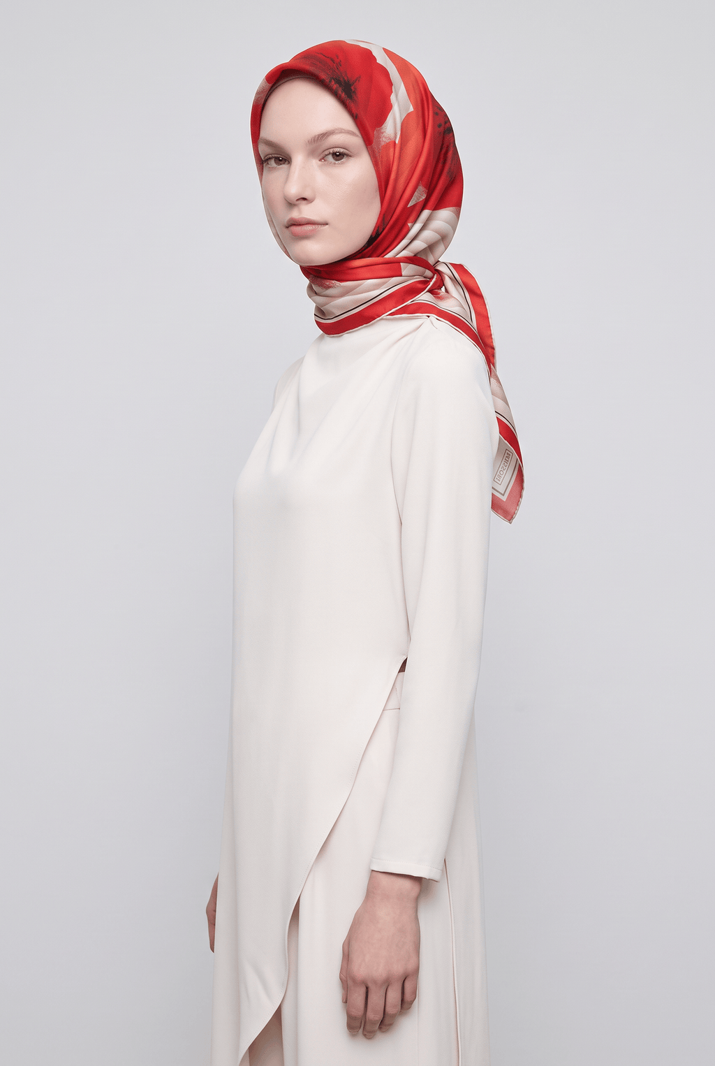 Armine Nostalji Twil Saf İpek Eşarp 25k9100 Kırmızı