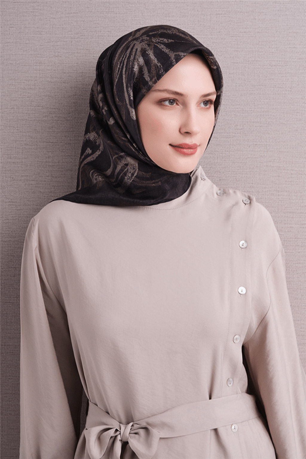 Armine Sura Saf İpek Eşarp 26k9600 Siyah