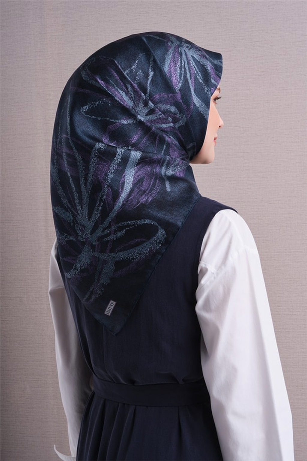 Armine Sura Saf İpek Eşarp 26k9600 Turkuaz