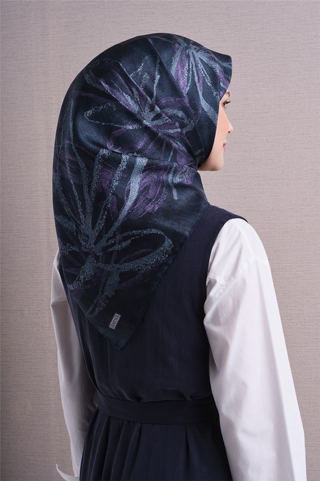 Armine Sura Saf İpek Eşarp 26k9600 Turkuaz