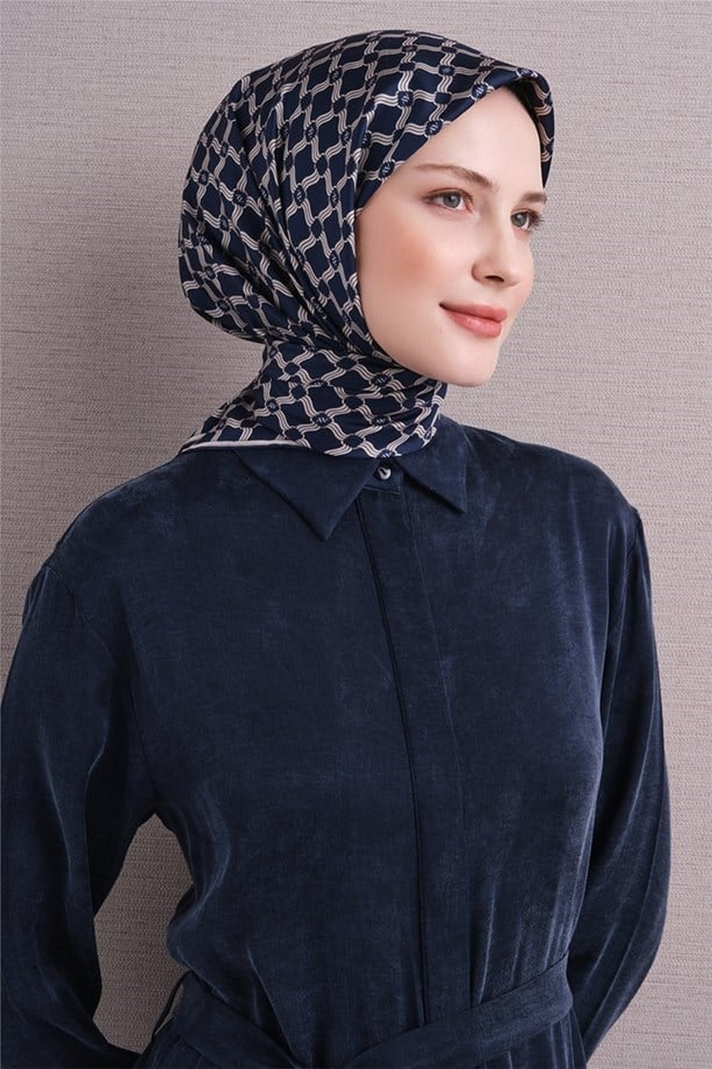 Armine Twil Saf İpek Eşarp 26k9636 Lacivert