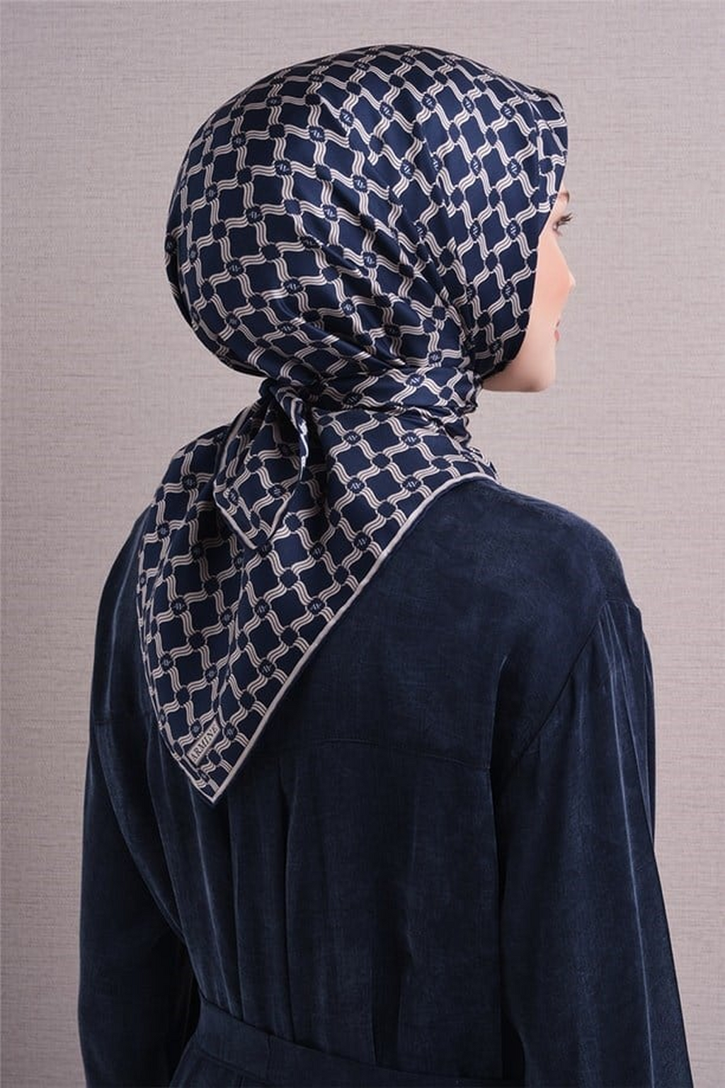 Armine Twil Saf İpek Eşarp 26k9636 Lacivert