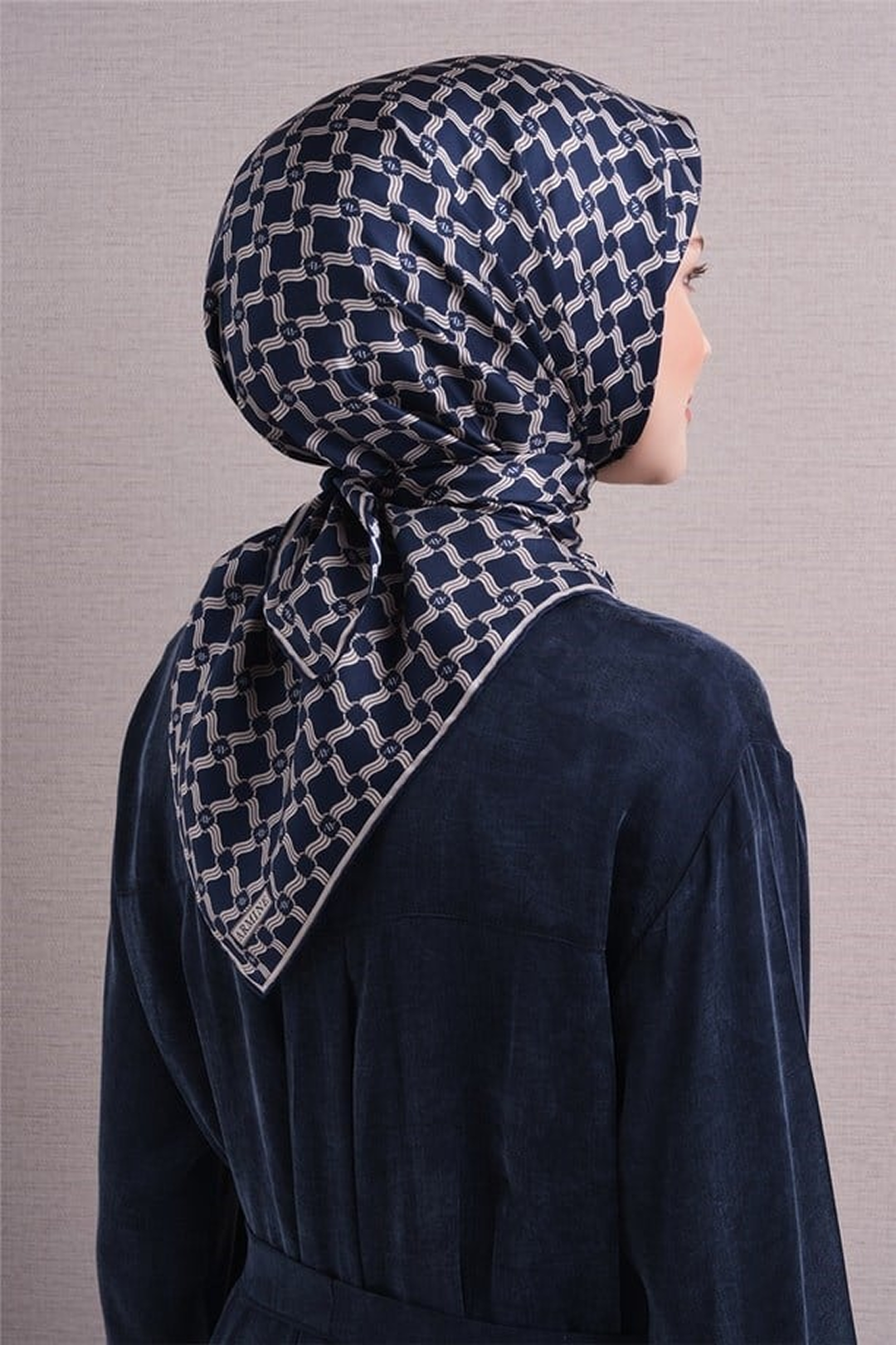 Armine Twil Saf İpek Eşarp 26k9636 Lacivert