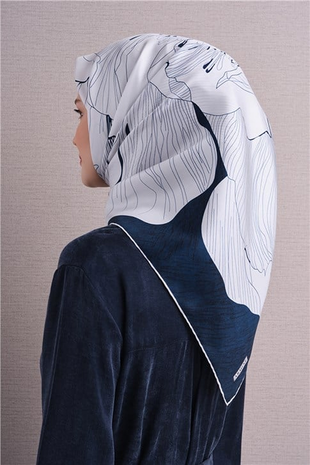 Armine Twil Saf İpek Eşarp 26k9639 Lacivert