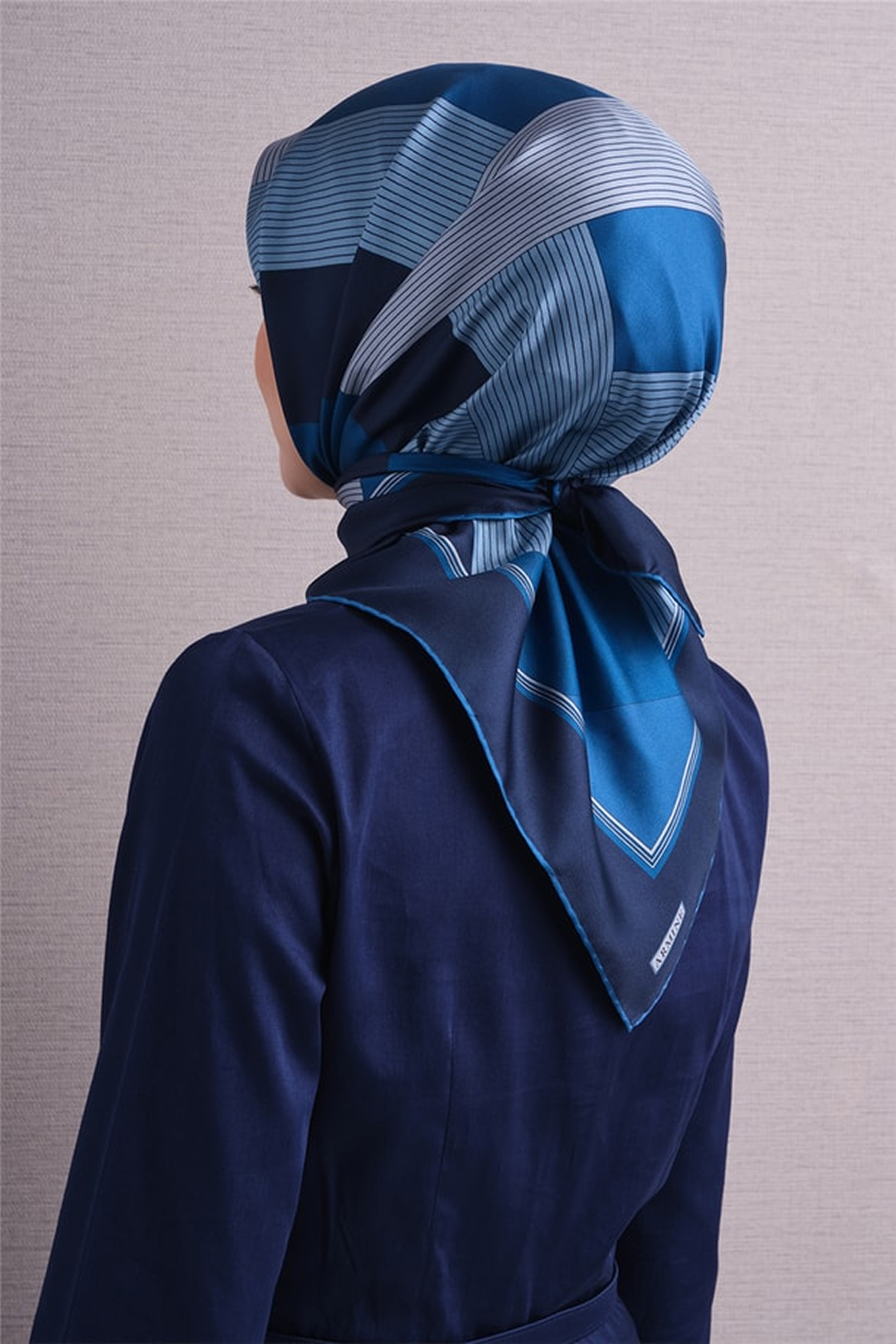 Armine Twill Saf İpek Eşarp 26k9610 Lacivert