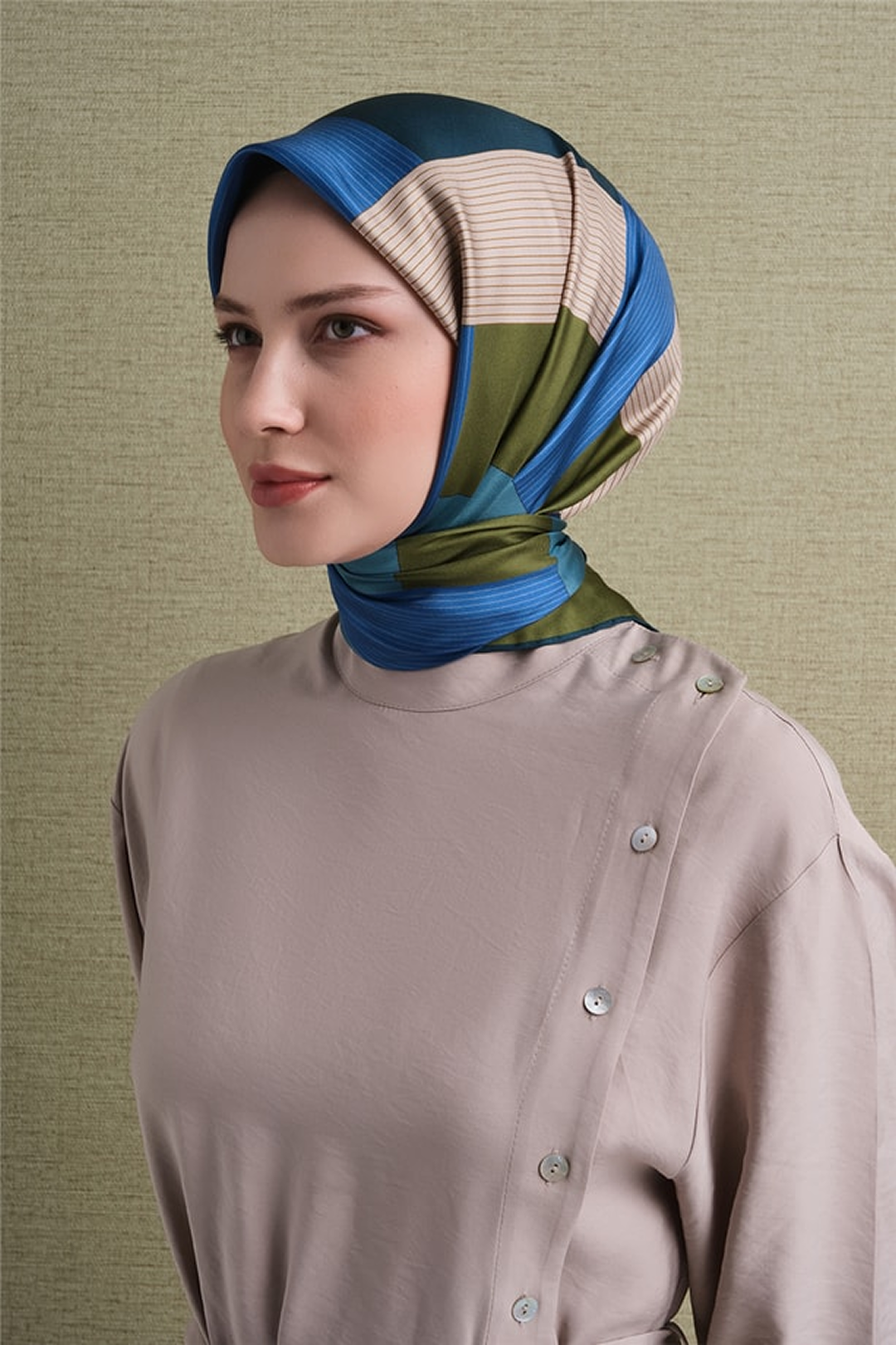 Armine Twill Pure Silk Scarf 26k9610 Green