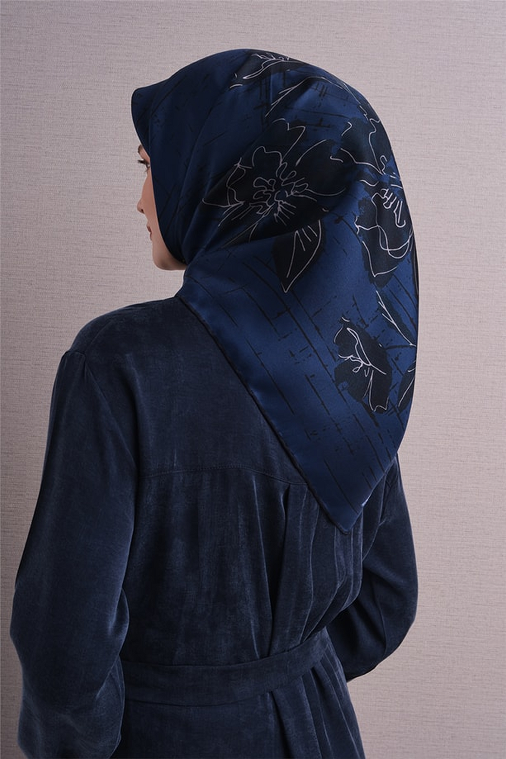 Armine Twill Saf İpek Eşarp 26k9617 Lacivert