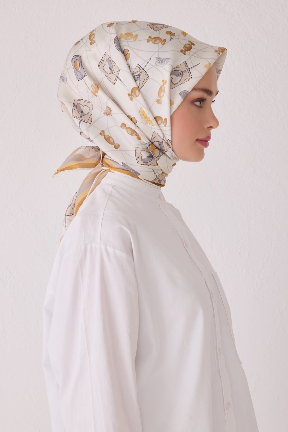 Belli 24 Kış İpek Eşarp-3 Krem