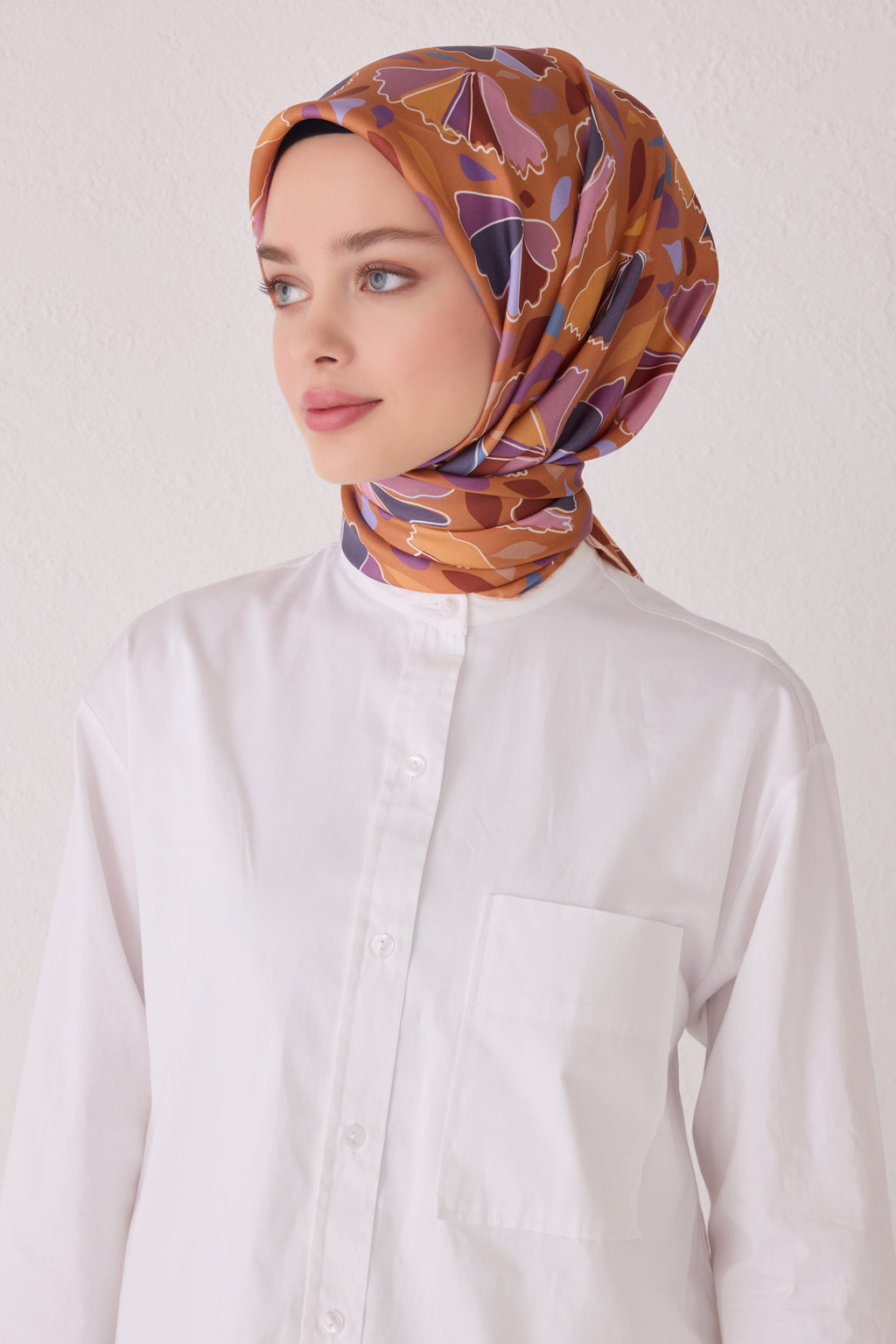 Belli 24 Kış  İpek Eşarp-1 Latte