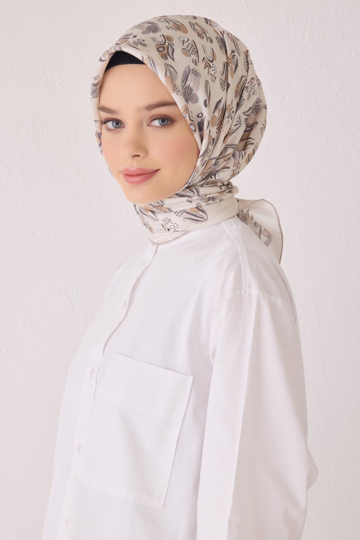 Belli 24 Kış  İpek Eşarp-11 Taş Rengi