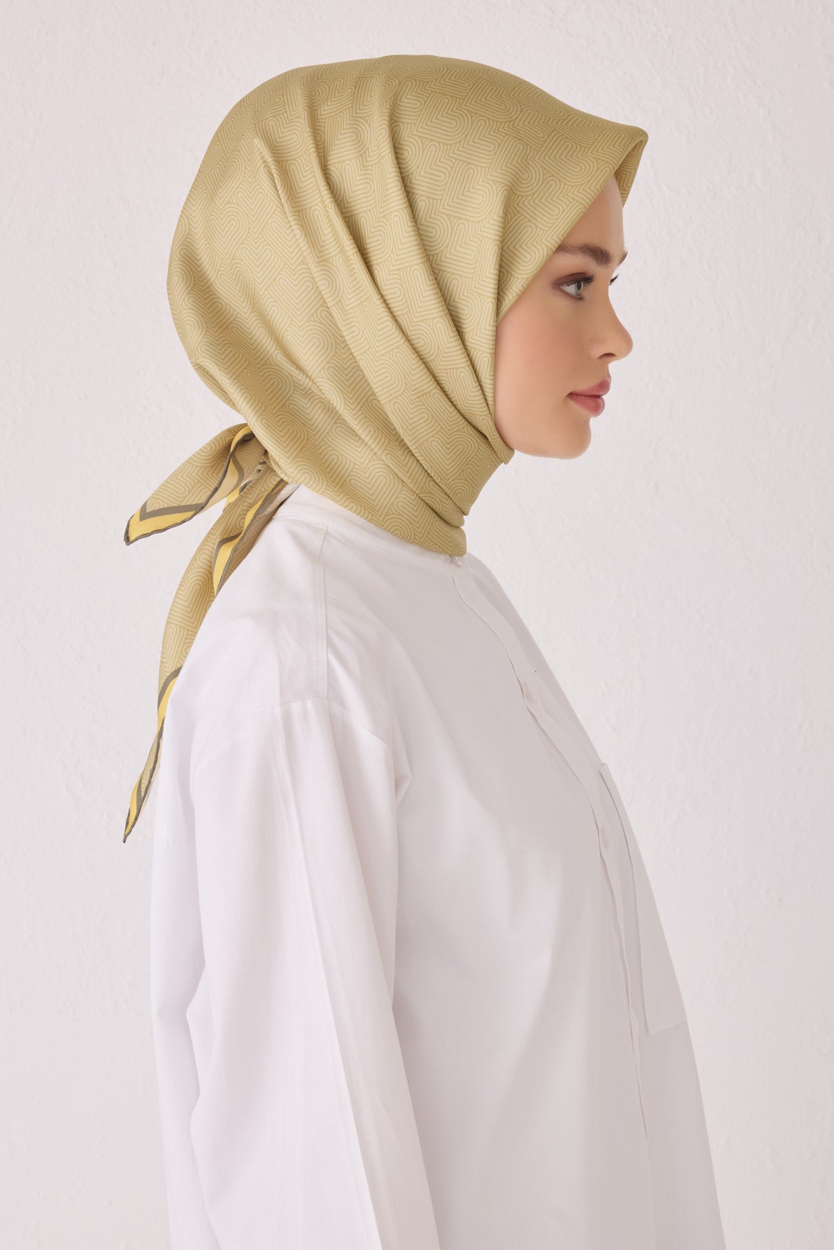 Belli 24 Kış İpek Eşarp-13 Sarı