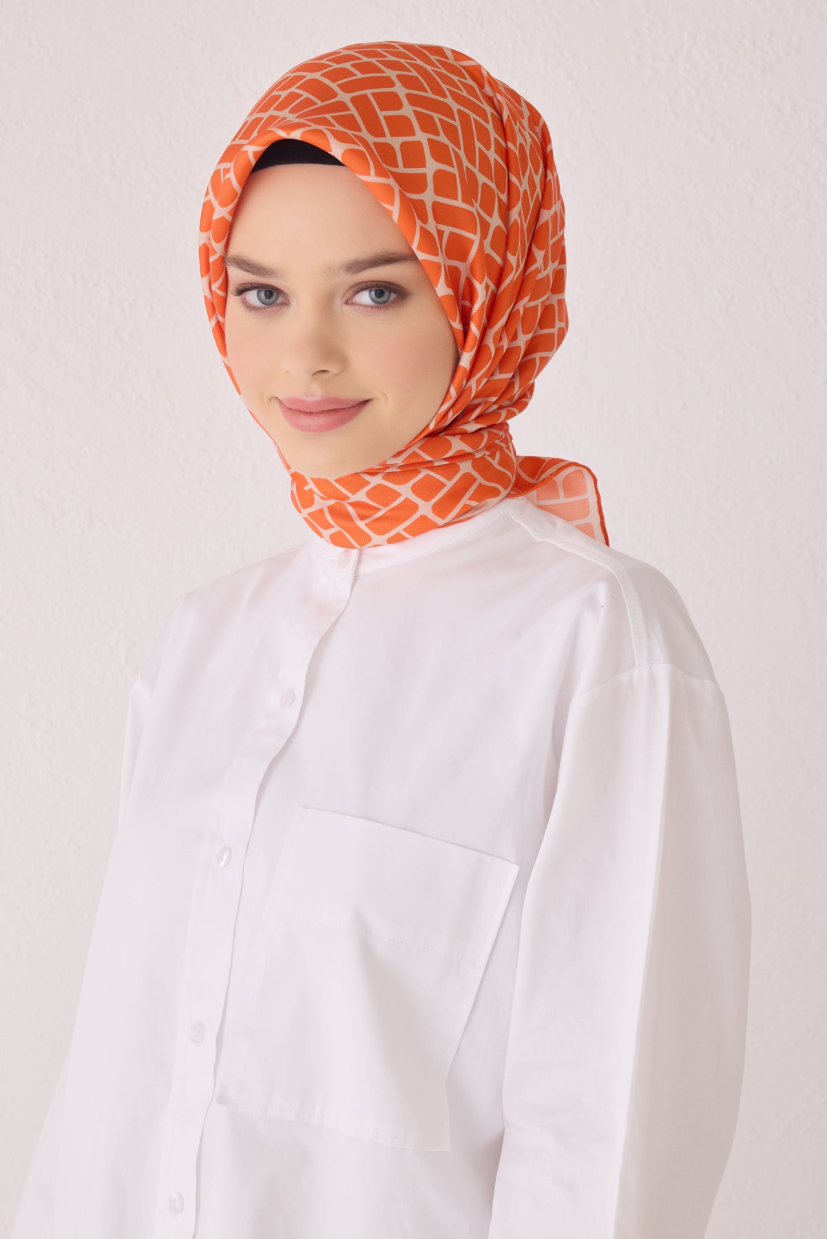 Belli 24 Kış İpek Eşarp-14 Turuncu