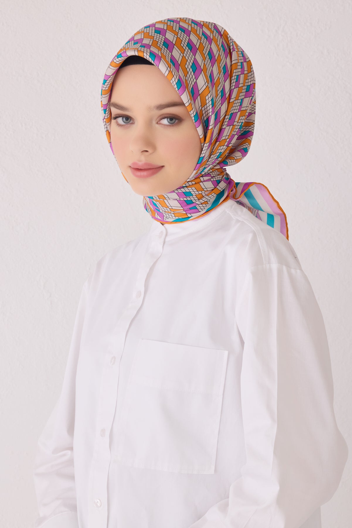 Belli 24 Kış İpek Eşarp-2 Fuşya