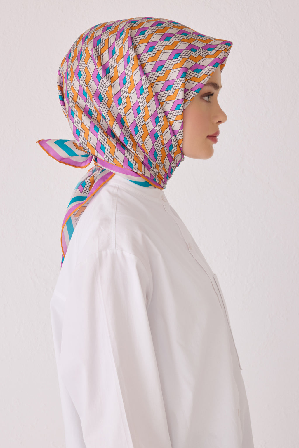 Belli 24 Kış İpek Eşarp-2 Fuşya