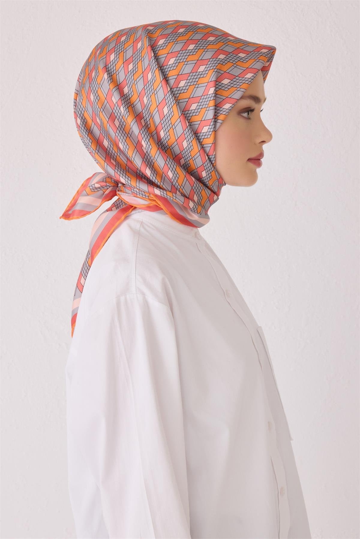 Belli 24 Kış İpek Eşarp-2 Turuncu