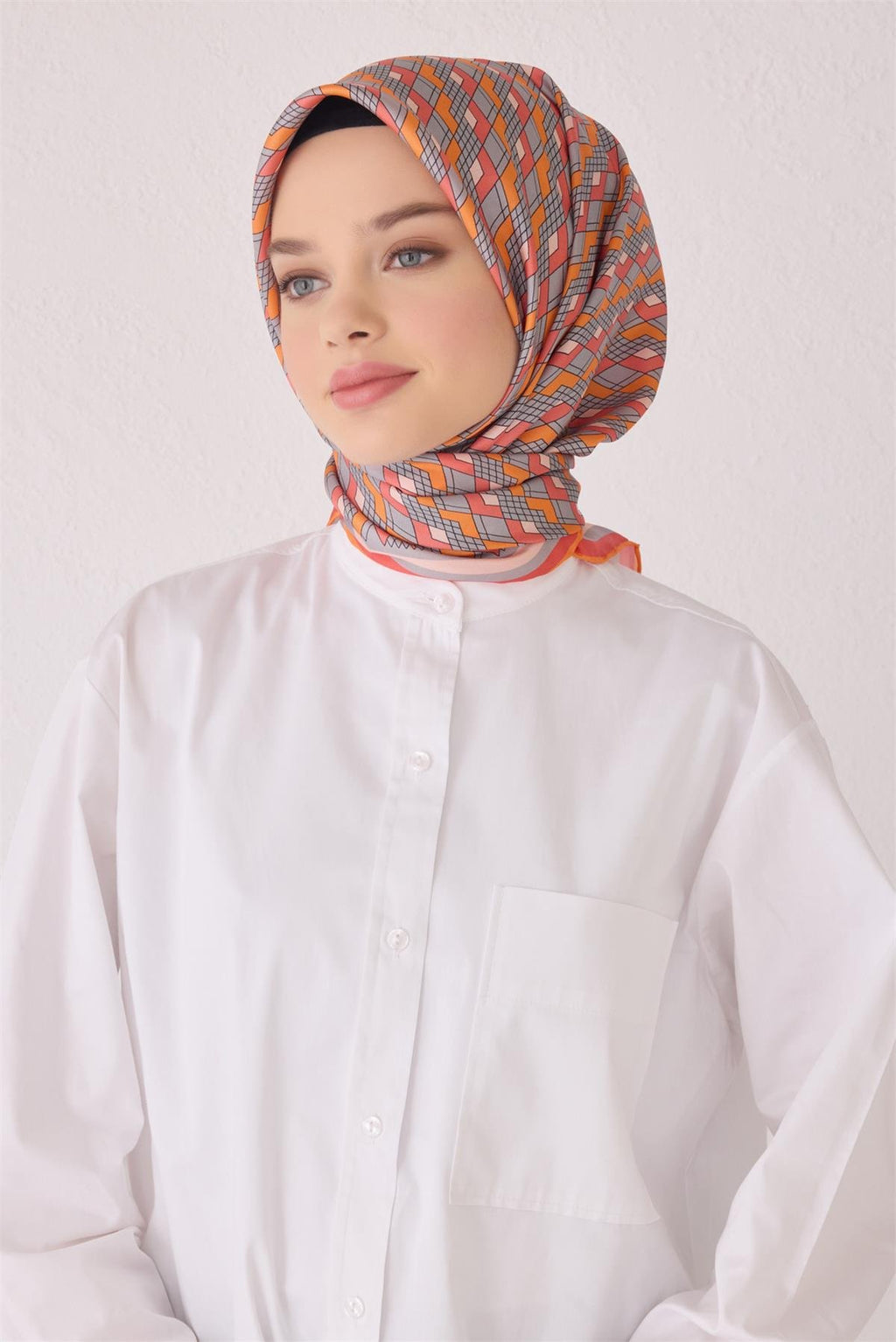 Belli 24 Kış İpek Eşarp-2 Turuncu